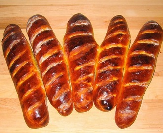 Recette de bescoin du 15 août, un pain brioché au safran et à l’anis (Savoie)