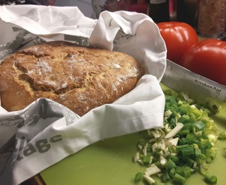 Pappa al pomodoro – italialainen leipäkeitto