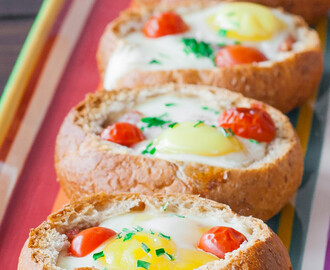 pão recheado no forno com ovos, bacon e mozzarella: é hoje que me desgraço toda!