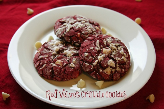 {3rd Day of Christmas} Red Velvet Crinkle Cookies