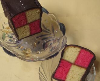 Daring Bakers' Challenge - Going Batty with Battenberg Cake!