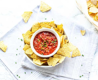 Smooth spicy roasted tomato salsa