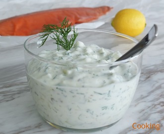 Molho de iogurte com aneto e pepino  | Dill and cucumber yogurt sauce