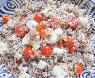 Amanida de quinoa blanca i vermella i arròs
