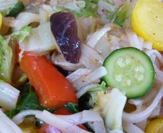 Vegan Thai Garden Stir Fry With Rice Noodles - Penseys' Bangkok Blend