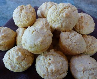 Sugar Free Miniature Whole Grain Corn Muffins with Stevia - Vegetarian and Vegan Recipes