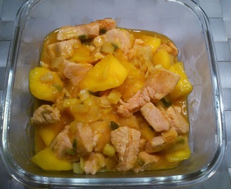 Wok de pavo con mango y salsa de naranja