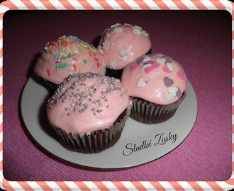 Sladké Zusky alebo nadýchané kakaové cupcakes