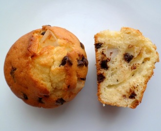 Muffins aux pépites de chocolat et aux cubes de noix de coco