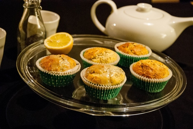 Citroen maanzaad muffins (lemon poppy seed muffins)
