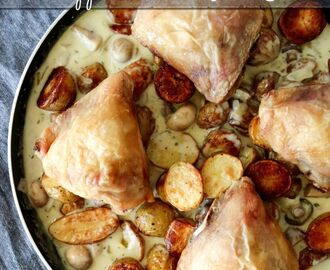 Ovnbagte Kartofler Og Kylling I En Lækker Champignon Bearnaise Sauce | Aftensmad, Mad og drikke, Madopskrifter
