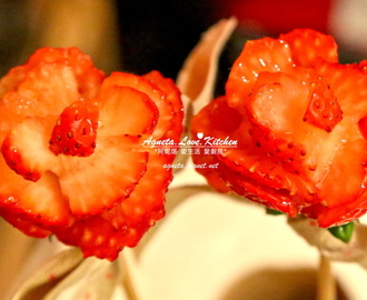 [sweet] 情人節X草莓季節的腦力激盪：甜蜜草莓玫瑰花～(≧∇≦)