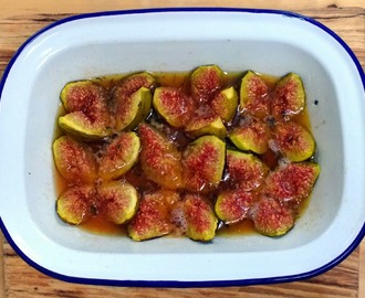 Roast figs with honey, Marsala and thyme