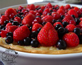 Tarte d’Été aux fruits rouges : fraises, myrtilles et groseilles