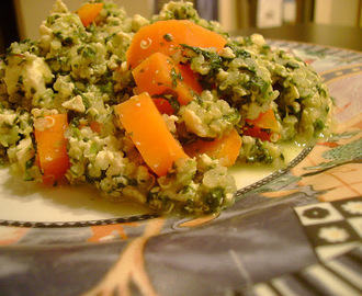 Spinach, tofu and quinoa scramble