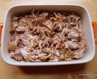 Pulled Pork in the Slow Cooker