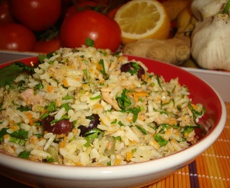 Salada de Arroz com Atum e Ervas Aromáticas