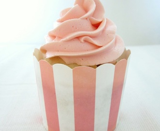Vanilja-Vaahtokarkki Cupcakes - Vanilla Marshmallow Cupcakes