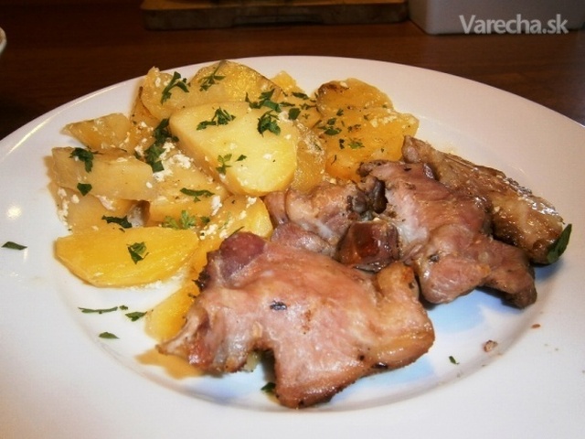 Eintopf - kuracie stehná, bravčové mäso, zemiaky (fotorecept)