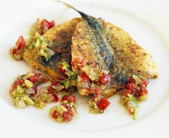 Pan-fried mackerel with salsa | Recipe | Mackerel recipes, Mackeral recipes, Cooking mackerel