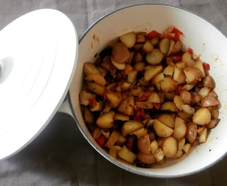 Pommes de terre grenailles sautées aux poivrons, oignons, basilic et thym (New potatoes sautéed peppers, onions, basil and thyme)