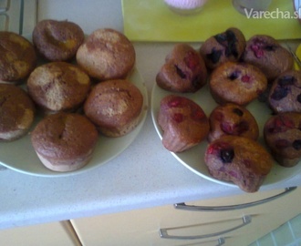 Zdravé čokoládové muffiny s ovocím