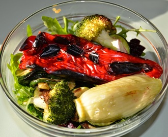 Rukolový šalát s grilovanou zeleninou