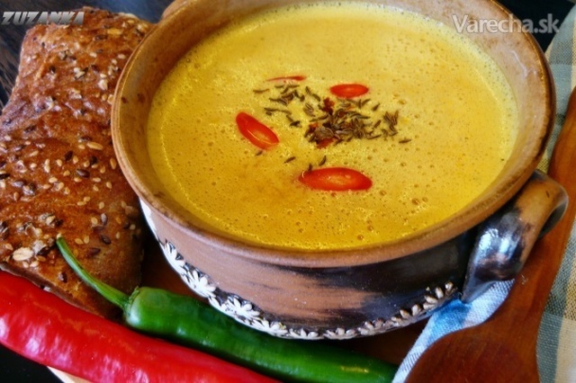 Pikantná mrkvová polievka s červenou šošovicou (fotorecept)