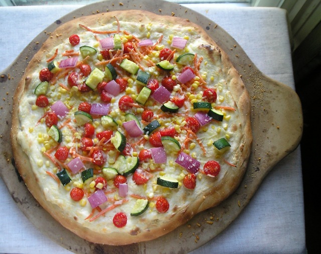 Secret Recipe Club: Rainbow Veggie Pizza