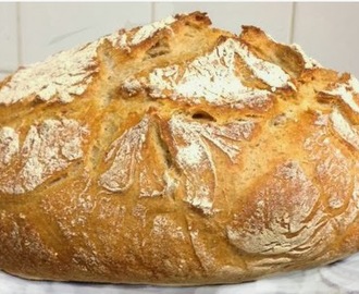 No-knead sourdough bread recipe - make your own very easily