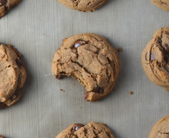 Soft Nutella Chocolate Chip Cookies