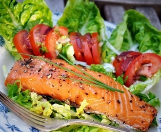 Salade au saumon cuit et fumé au poivre et gésiers confits