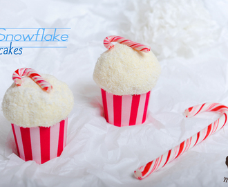 Schneeflocken Cupcakes – winterlicher Apfel-Zimt-Sponge mit Eierlikör Topping