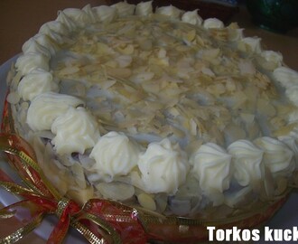 Fehércsokis-mascarponés ünnepi torta