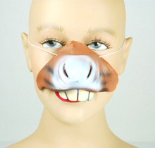 Eläinaiheinen naamari naamiaiskäyttöön