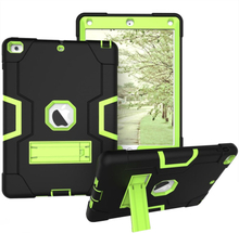 iPad beskyttelses deksel av plastikk og silikon med 2 fargers design - svart og grønn
