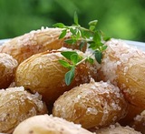 saltbakte poteter i ovn