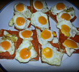 canapes huevos de codorniz