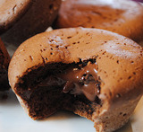hot brownies mit flüssigem kern