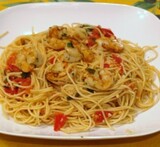 pasta met knoflook garnalen basilicum