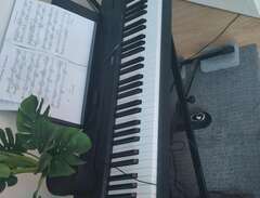 Yamaha P45 Digital Piano Sv...