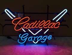 Ny neonskylt Cadillac garage