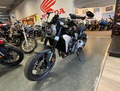 Honda CB1000R ( 270mil)