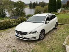 Volvo V60 D4 AWD Geartronic...