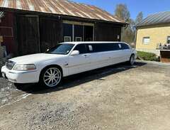 Lincoln Town Car Lincoln To...