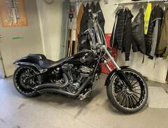Harley-Davidson Breakout FXSB