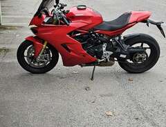 Ducati supersport 939S