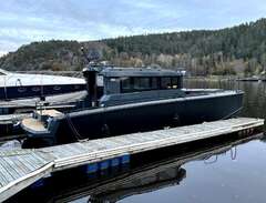 Lyxig hyttbåt WA XO 360 2017