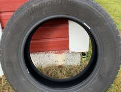 Nästan nya Bridgestone däck