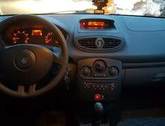 Renault Clio 5-dörrars Halv...